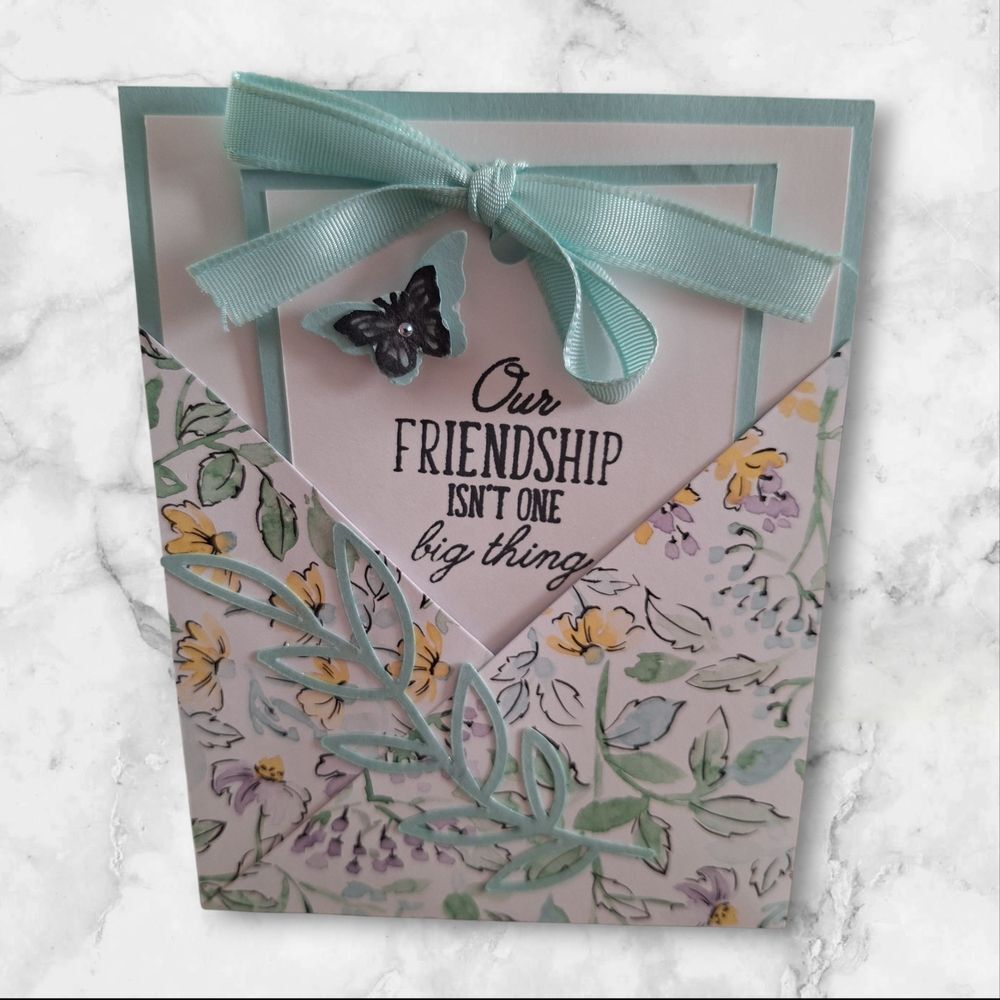 🇺🇸3/$15🇺🇲 Handmade Floral Friendship Greeting Card with Bow